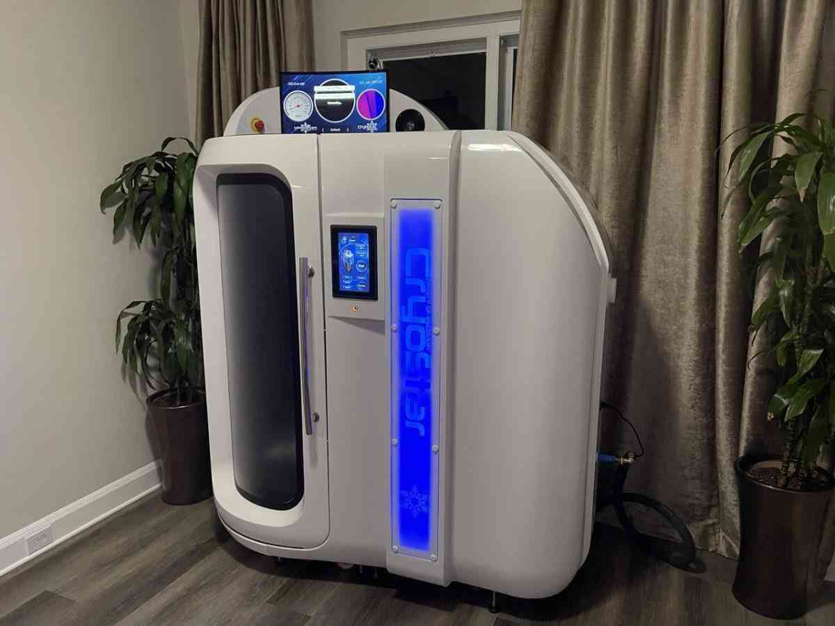 Cryonick Cryostar Nitrogen Cryo Chamber (open face)