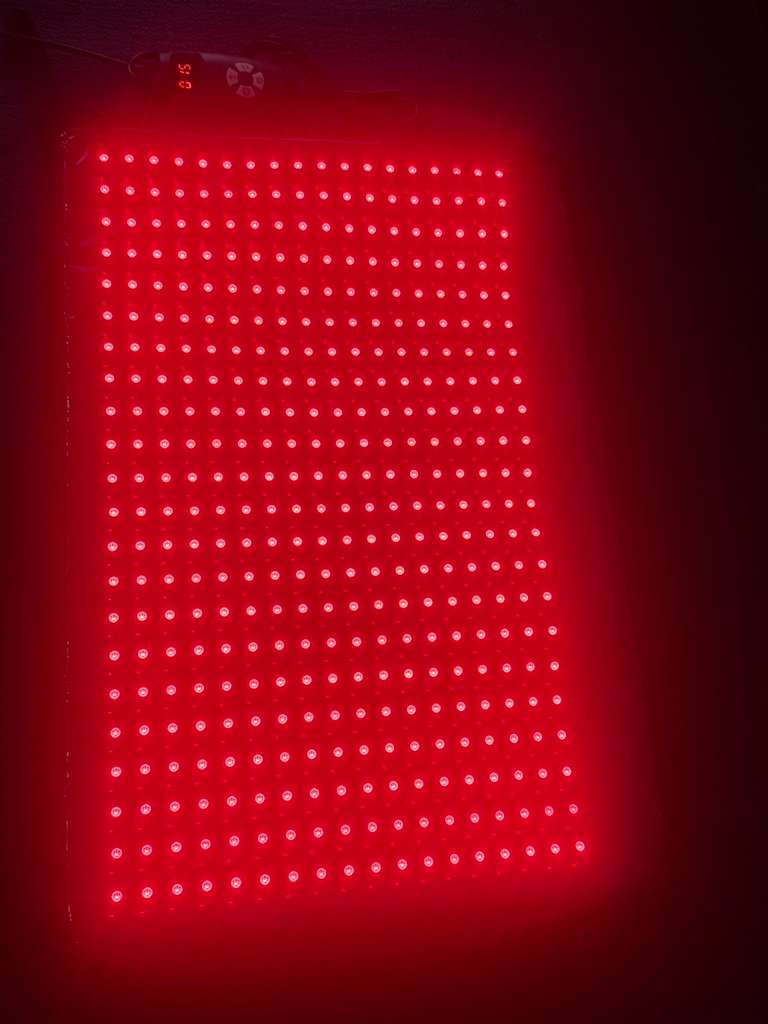 Medium Red Light Therapy Pad – 16" x 11" | 1,080 LEDs + 12V Car Adapter