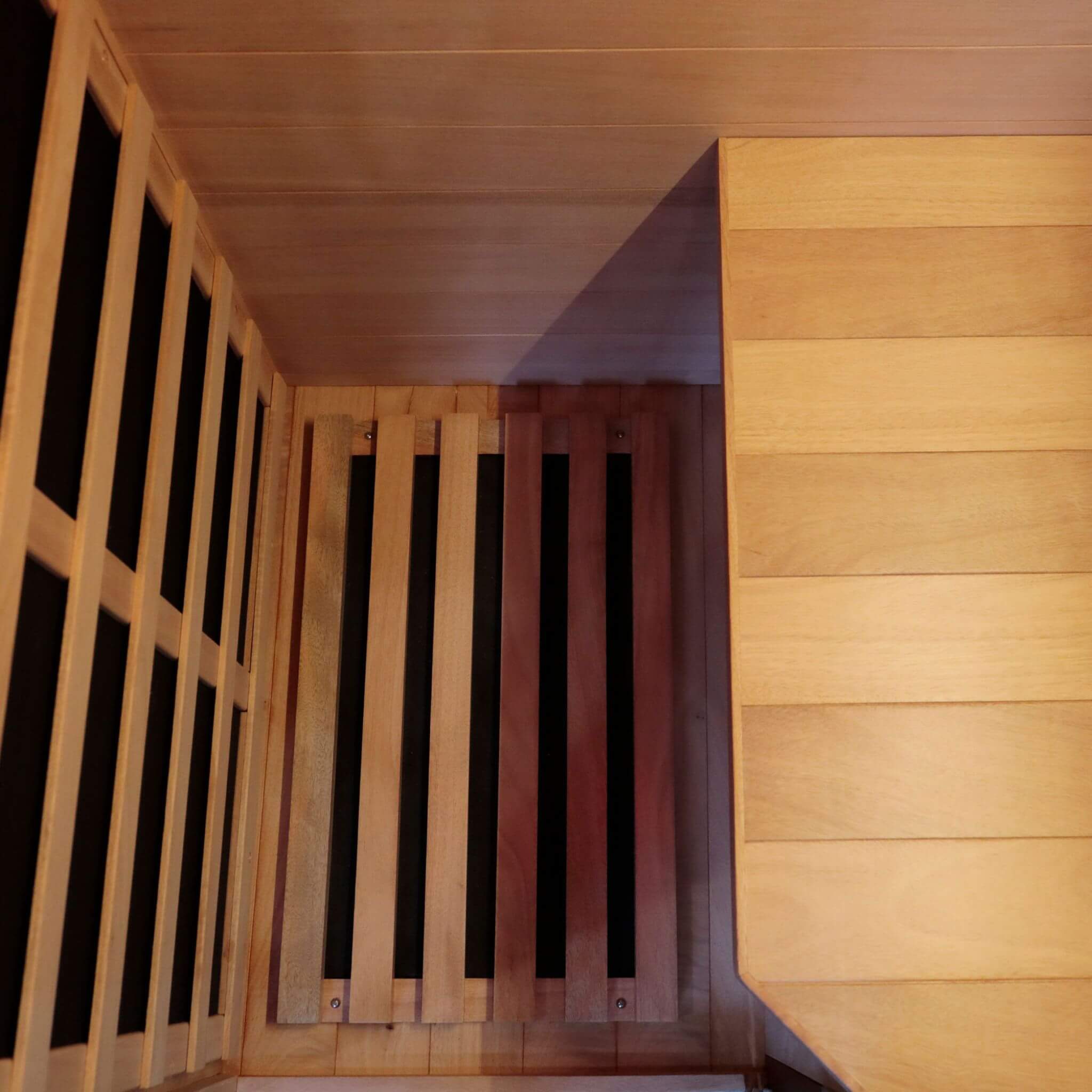 Thermora Maison Single-Person Infrared Sauna Room With Bluetooth Music Player And Ambient Light