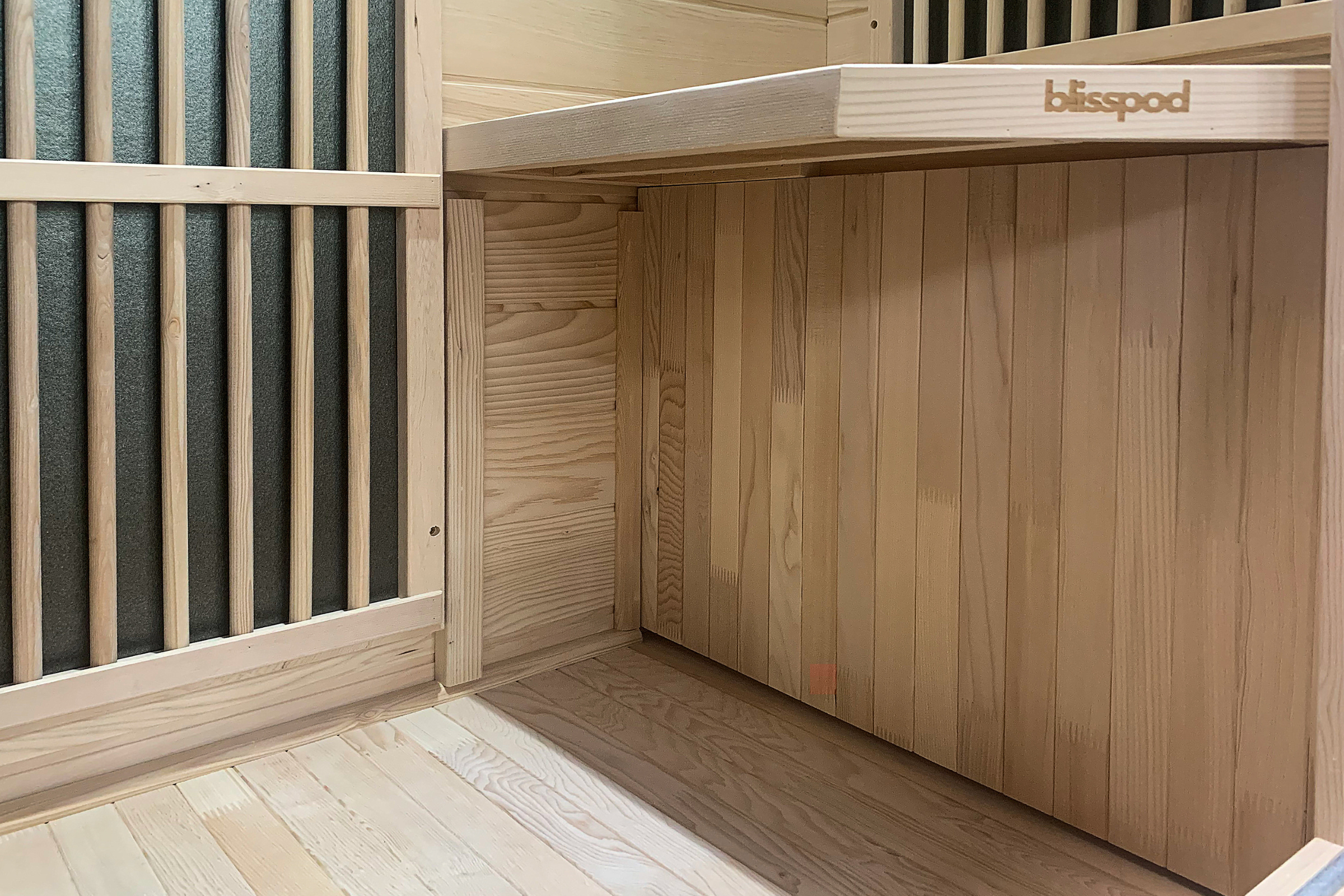 Blisspod Vienna 1-Person Far Infrared Sauna | Canadian Hemlock | Low EMF