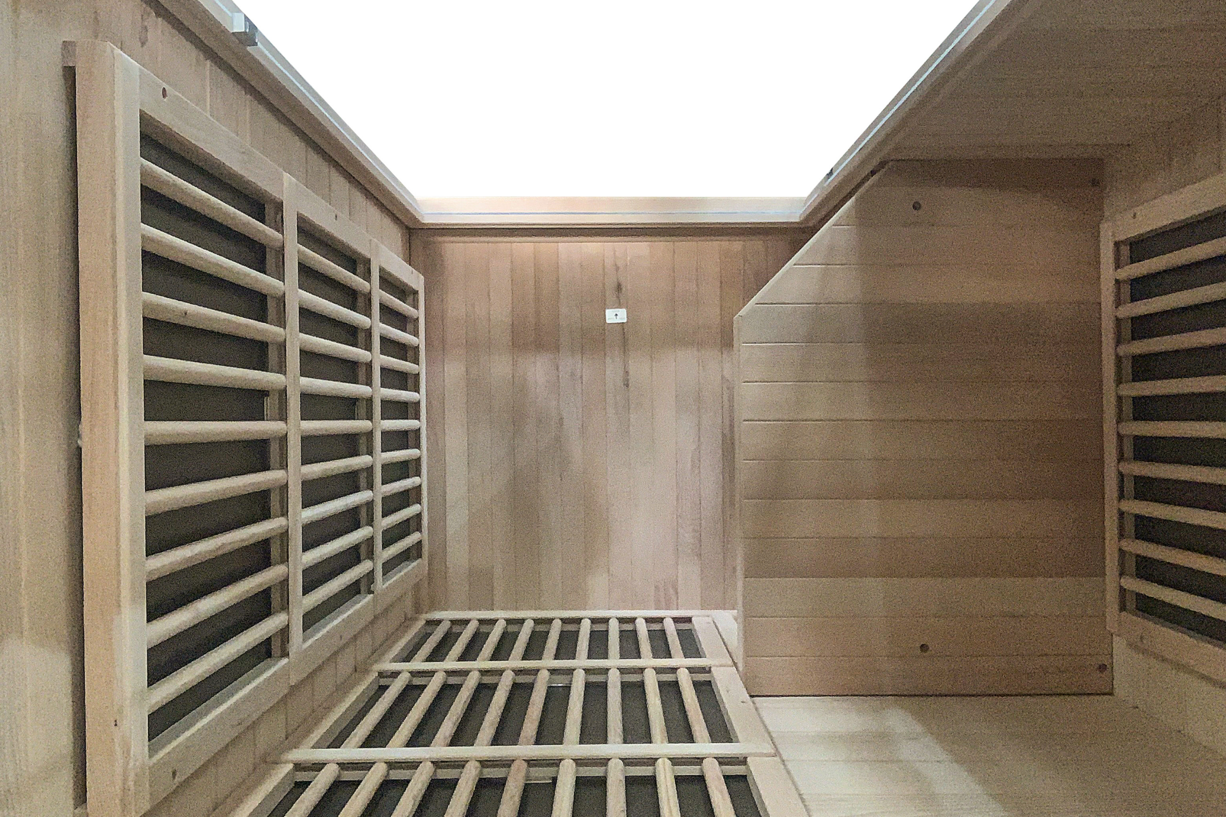 Blisspod Vienna 1-Person Far Infrared Sauna | Canadian Hemlock | Low EMF