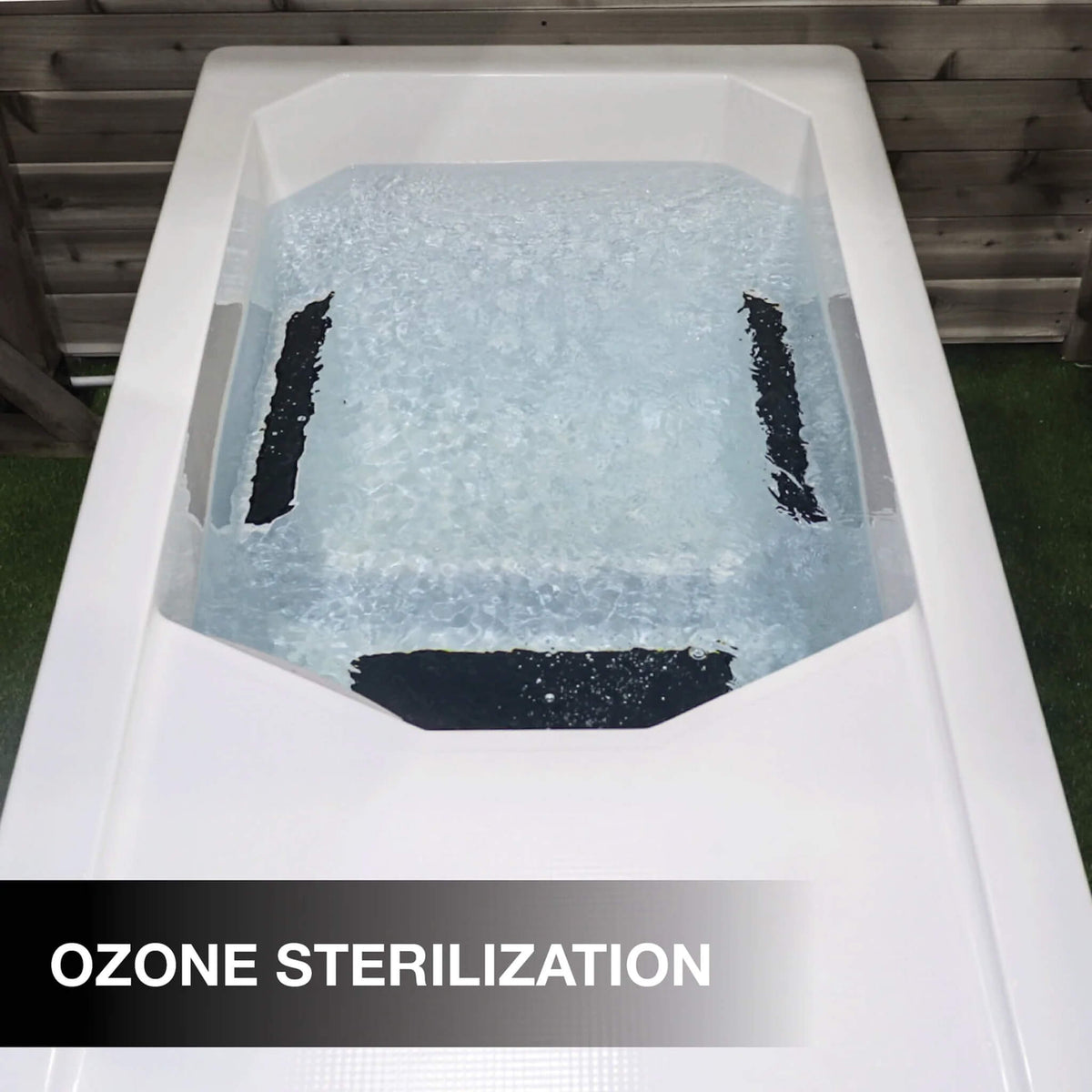 Canadian Spa Company CSC 1000 Premium Cold Plunge Spa Tub With Built-In Ozone And Multi-Coloured Exterior Lighting (SAK37605)